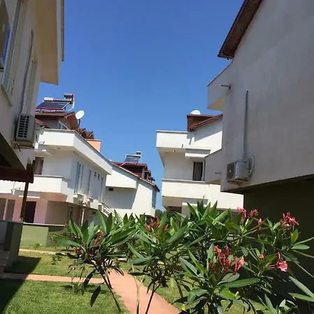 לינה וארוחת בוקר Kalpe Houses Kerpe