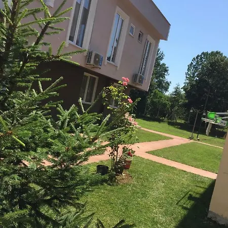 לינה וארוחת בוקר Kalpe Houses