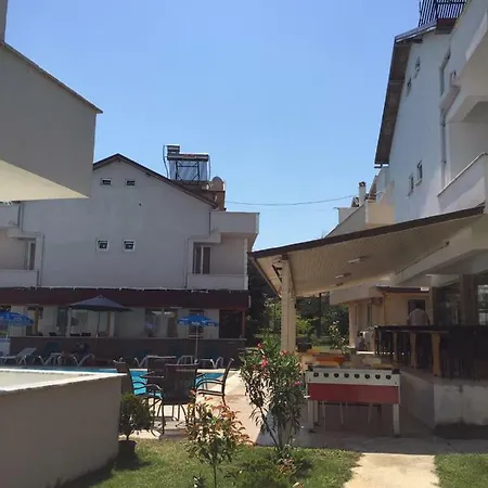 לינה וארוחת בוקר Kalpe Houses